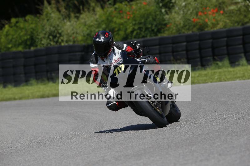 /Archiv-2024/29 12.06.2024 MOTO.CH Track Day ADR/Gruppe blau/717